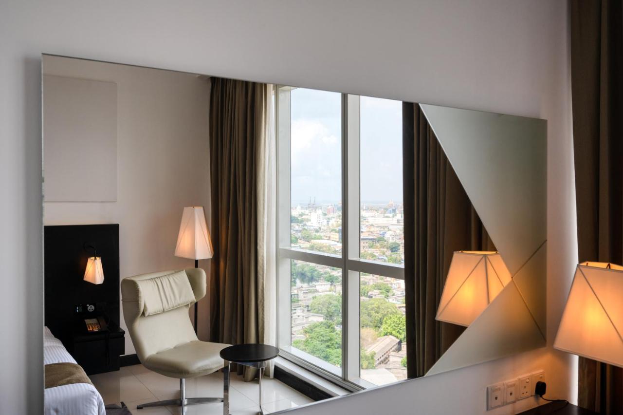 Orion City Hotel Colombo Exteriör bild